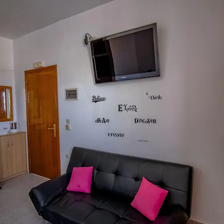 Domna Studios * Líndos