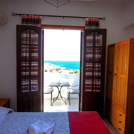 Domna Apartment *